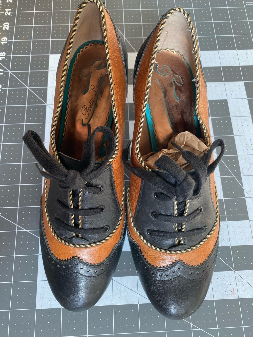 Preppy Poetic License Black and Cognac Two-Tone Wingtip Oxfords EU 41 / US 10